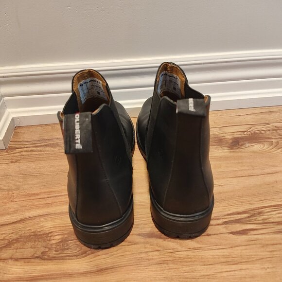 Like New Oliberte Women's 'Sarnia' Black Leather Boots, Made in CAN - Sz 8 - Picture 4 of 6